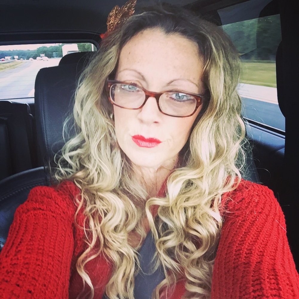 Meet your Posher, Melissa